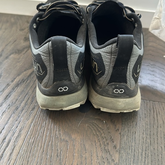 Black La Sportiva mountain running ergonomic shoes I pack break system - Picture 3 of 4